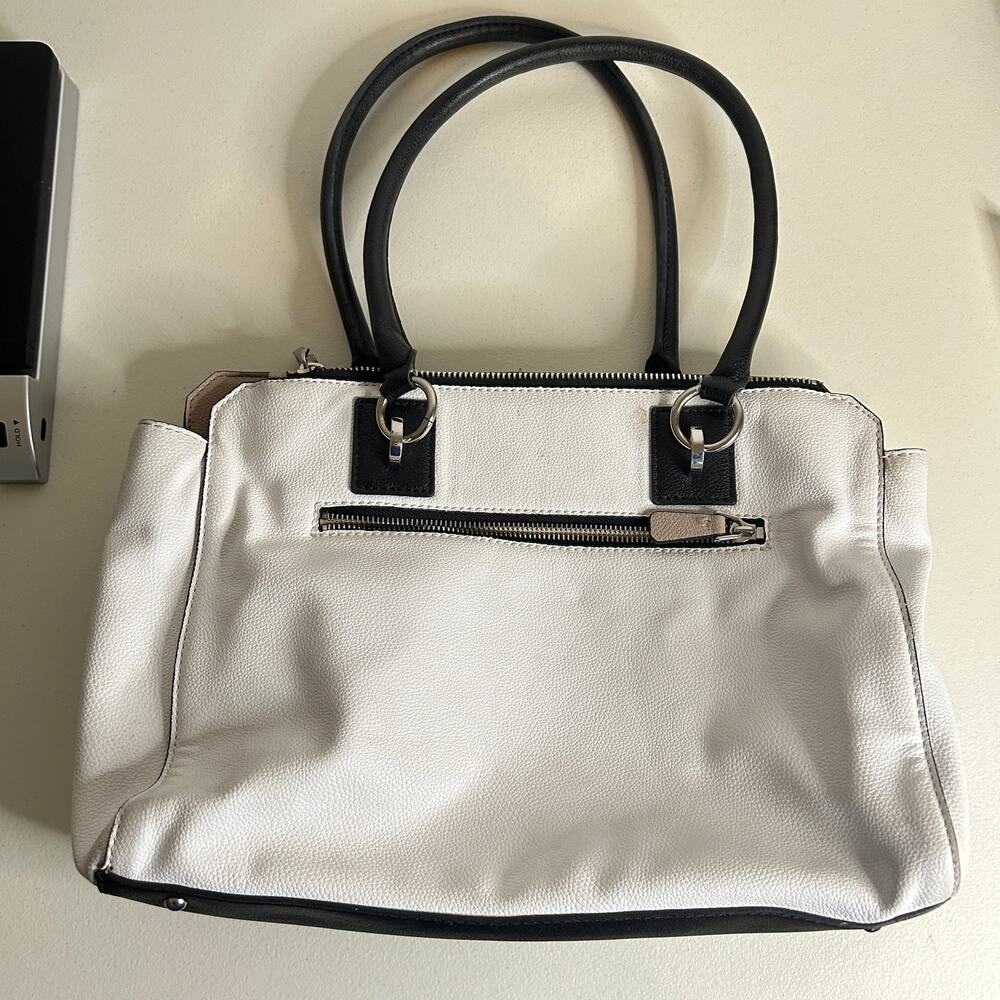 Guess Black White Tote Purse Faux Leather Shoulder Bag 15x11 Two-Tone - Picture 3 of 9